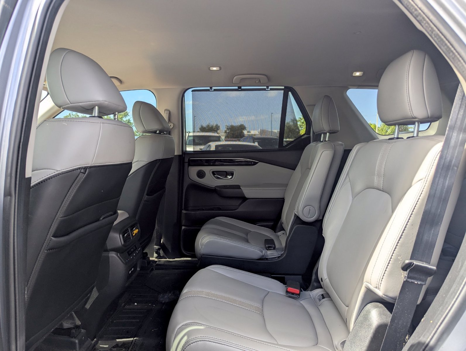 Used 2023 Honda Pilot EX-L image 12