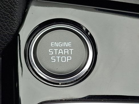 Used 2025 Kia Sportage X-Line w/ Premium Package image 25