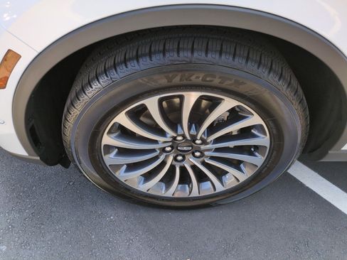 Used 2022 Lincoln Aviator Reserve w/ Equipment Group 201A RWD image 12