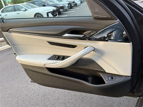 Certified 2022 BMW M5 w/ Executive Package image 27