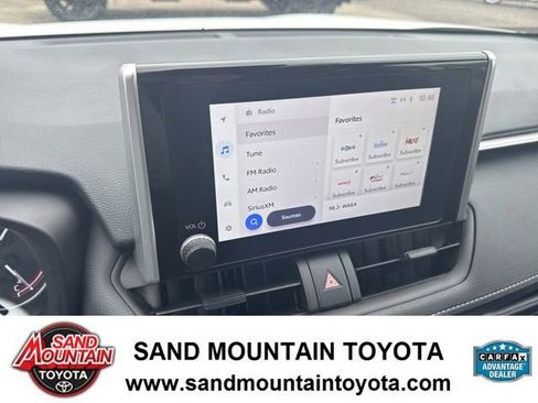 Used 2025 Toyota RAV4 XLE image 23