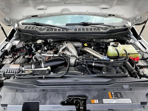 Used 2023 Ford F350 Lariat AWD/4WD image 32