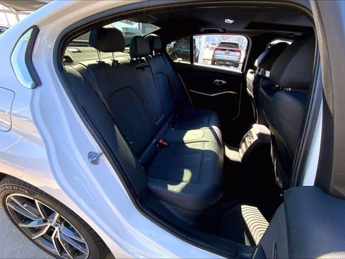 Used 2019 BMW 330i xDrive 330i xDrive w/ Convenience Package image 19