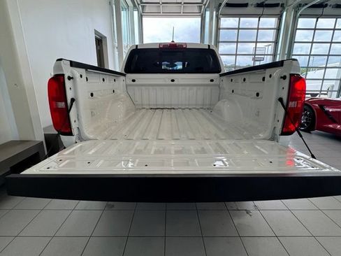 Used 2021 Chevrolet Colorado Z71 AWD/4WD image 32