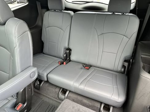 Certified 2023 Buick Enclave Essence w/ Experience Buick Package FWD image 27