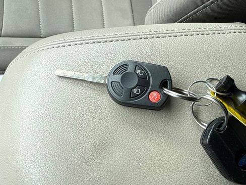 Used 2015 Ford Escape SE AWD/4WD image 47