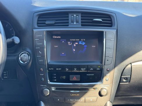 Used 2013 Lexus IS 250 IS 250 Sedan 4D w/ Luxury Plus Pkg Value Edition image 19