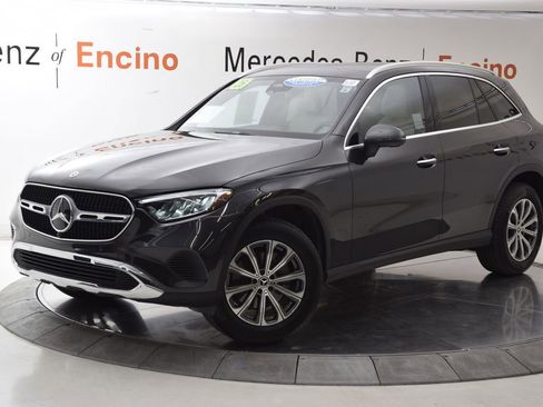 Used 2026 Mercedes-Benz GLC 300 GLC 300 image 2