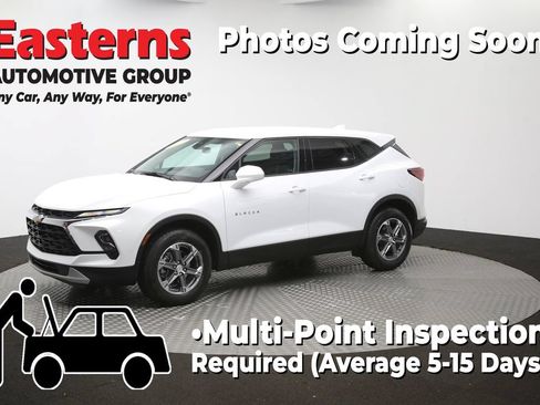 Used 2025 Chevrolet Blazer LT FWD image 57