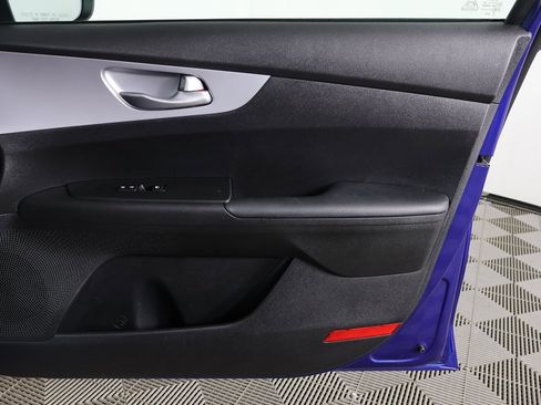 Used 2023 Kia Forte LXS image 18