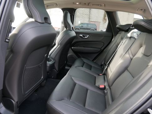 New 2025 Volvo XC60 B5 Core w/ Protection Package Premier image 6