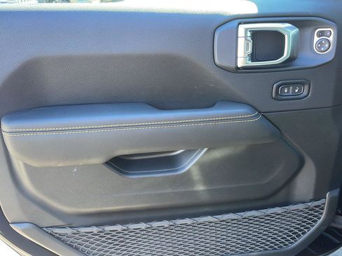 New 2026 Jeep Gladiator Sport AWD/4WD image 12