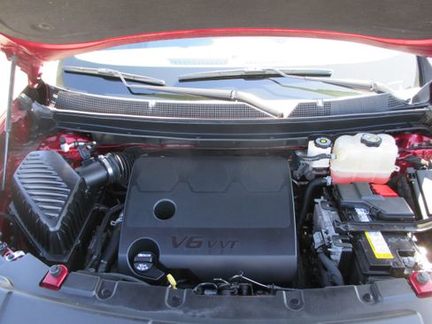 Used 2020 Chevrolet Traverse LT w/ LT Premium Package image 28