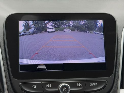 Used 2022 Chevrolet Malibu LT FWD image 17