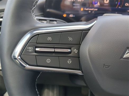 New 2025 Chevrolet Traverse LT w/ Enhanced Driving Package image 25