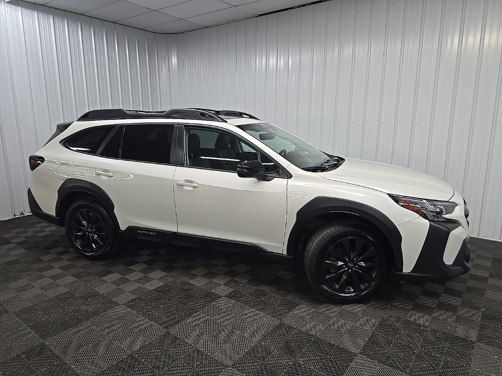 Used 2023 Subaru Outback Onyx Edition AWD/4WD image 1