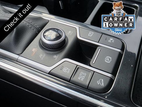 Used 2023 Kia Sorento SX AWD/4WD image 27