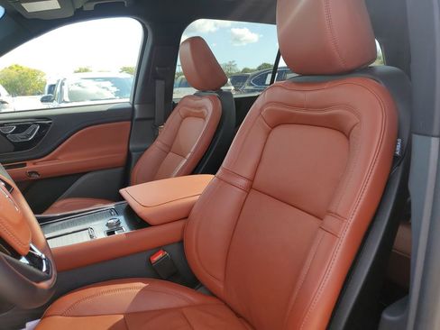 New 2025 Lincoln Aviator Reserve RWD image 22