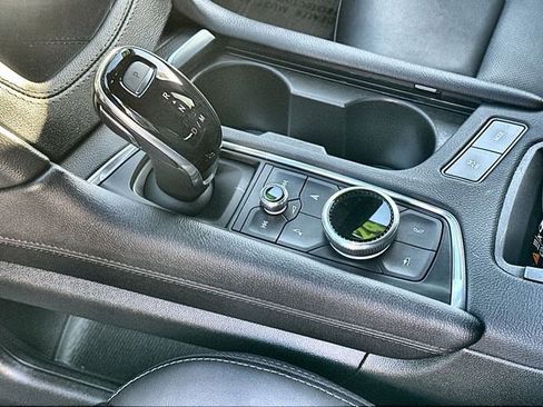 Used 2024 Cadillac XT5 Premium Luxury w/ Technology Package image 36