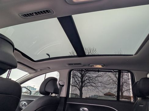 New 2026 Hyundai Ioniq 9 Limited image 9