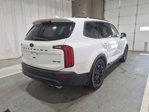 Used 2024 Kia Telluride SX AWD/4WD image 3