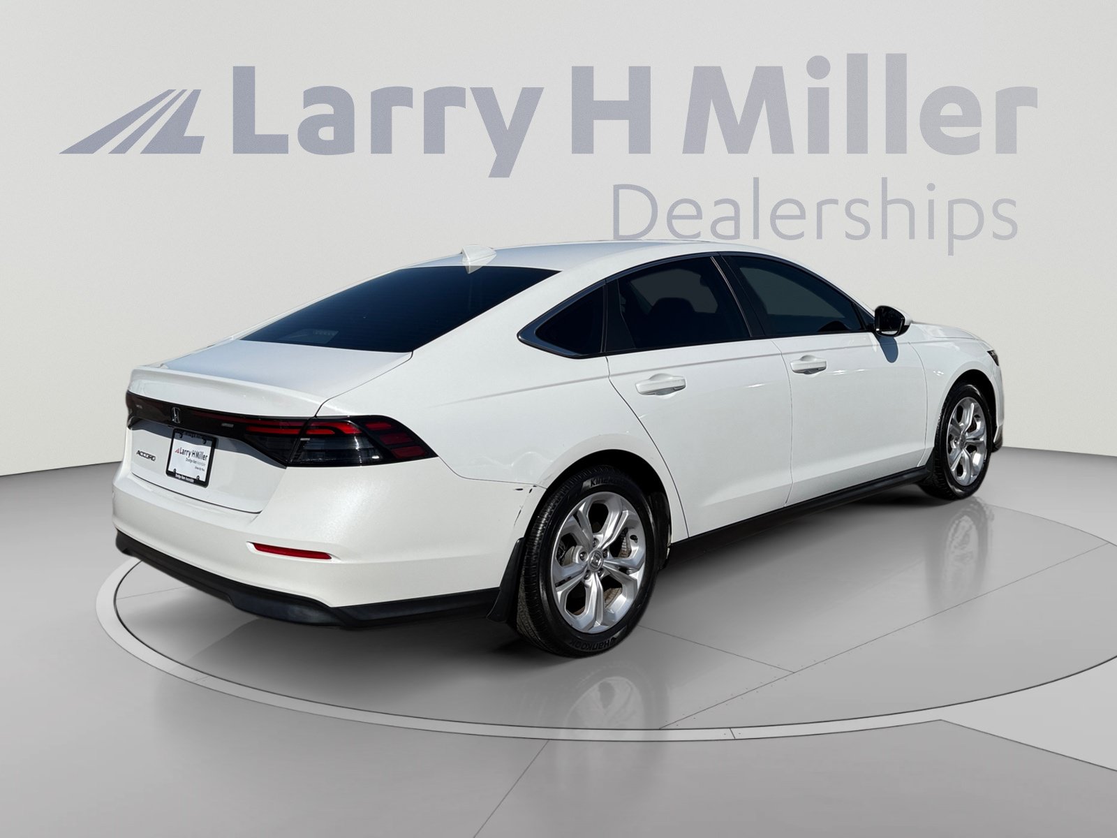 Used 2024 Honda Accord LX image 5