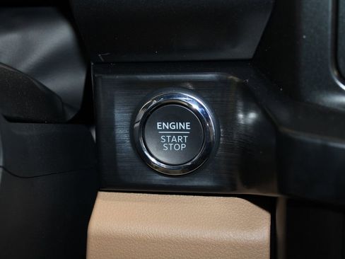 New 2026 Ford F250 Lariat w/ Chrome Package image 53