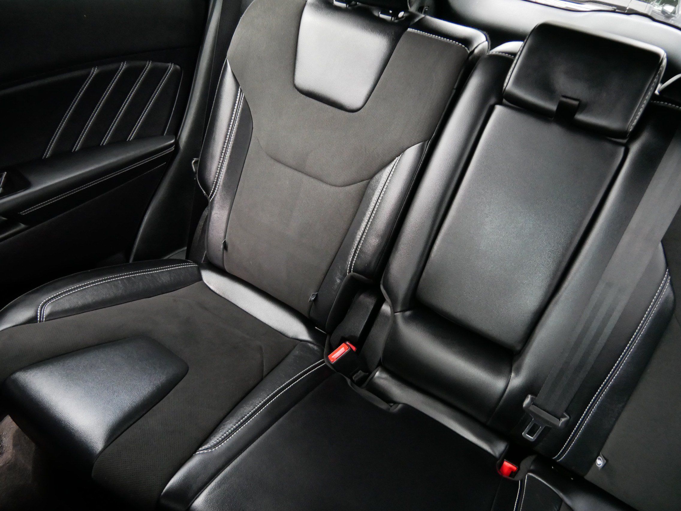 Used 2019 Ford Edge ST w/ Convenience Package AWD/4WD image 12
