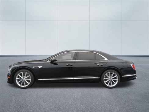 Used 2023 Bentley Flying Spur Plug-In Hybrid image 2
