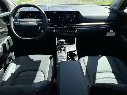 New 2026 Kia Sportage SX FWD image 40