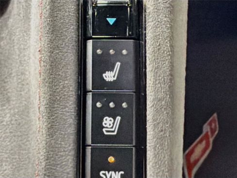 Used 2023 Chevrolet Corvette Stingray Premium Cpe w/ Z51 Performance Package RWD image 21