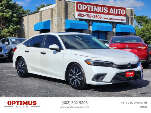 Used 2022 Honda Civic EX image 1