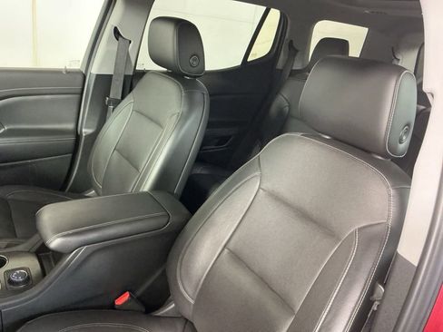 Used 2019 GMC Acadia SLT w/ Black Edition image 12