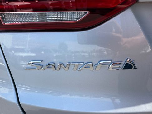 Used 2018 Hyundai Santa Fe Sport w/ 2.4L Tech Package 04 FWD image 24
