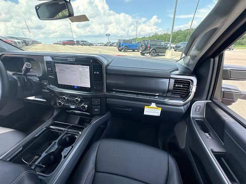 New 2026 Ford F250 Lariat AWD/4WD image 23