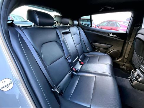 Used 2022 Kia Stinger GT-Line RWD image 19