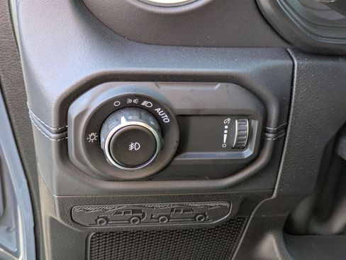 New 2026 Jeep Wrangler Unlimited Sahara AWD/4WD image 14