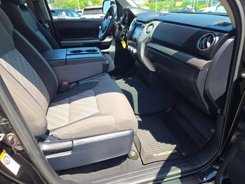 Used 2018 Toyota Tundra SR5 AWD/4WD image 13