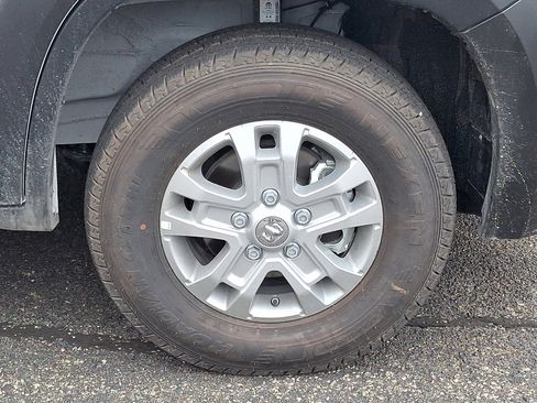 New 2026 RAM ProMaster 1500 w/ Quick Order Package 22G SLT image 8