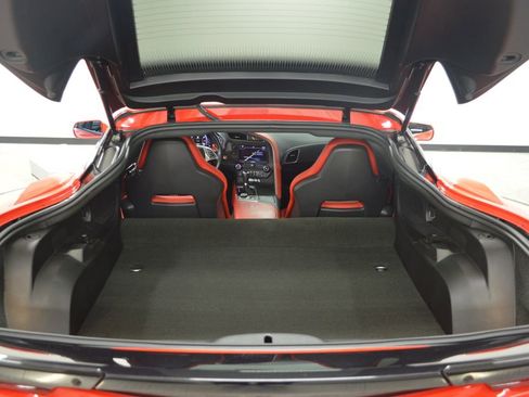 Used 2018 Chevrolet Corvette Grand Sport RWD image 39