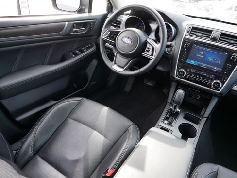 Used 2018 Subaru Legacy 3.6R Limited image 9