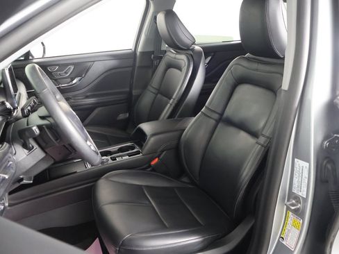 Used 2022 Lincoln Corsair Standard w/ Equipment Group 101A image 29