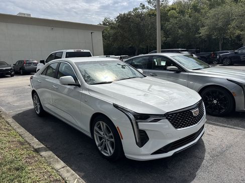 Used 2026 Cadillac CT4 Luxury RWD image 4