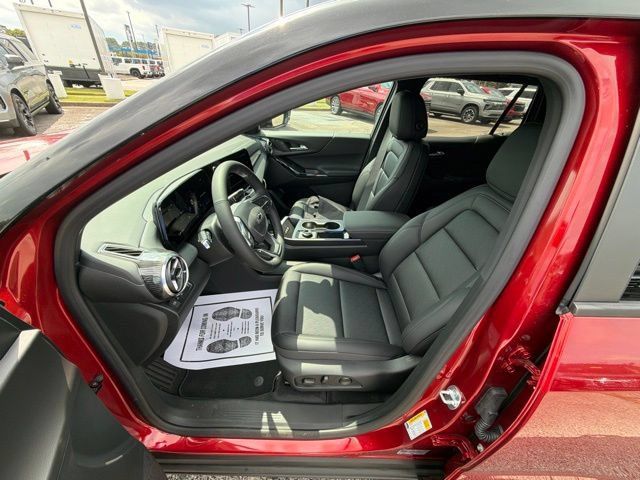New 2027 Chevrolet Equinox LT w/ Convenience Package II FWD image 18
