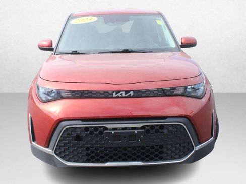 Used 2023 Kia Soul LX w/ LX Technology Package image 10