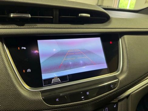 Certified 2020 Cadillac XT5 Premium Luxury w/ LPO, Floor Liner Package FWD image 21