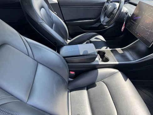 Used 2019 Tesla Model 3 Standard Range Plus image 6