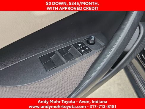 Used 2023 Toyota Corolla LE FWD image 12
