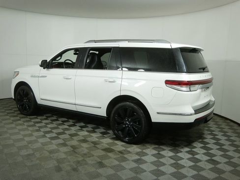 Used 2024 Lincoln Navigator Reserve w/ Equipment Group 201A image 6