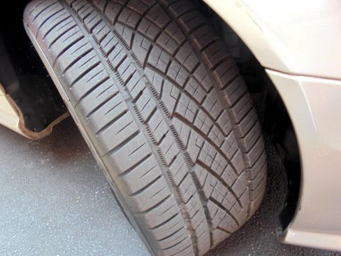 Used 2005 Mercedes-Benz SL 500 image 24